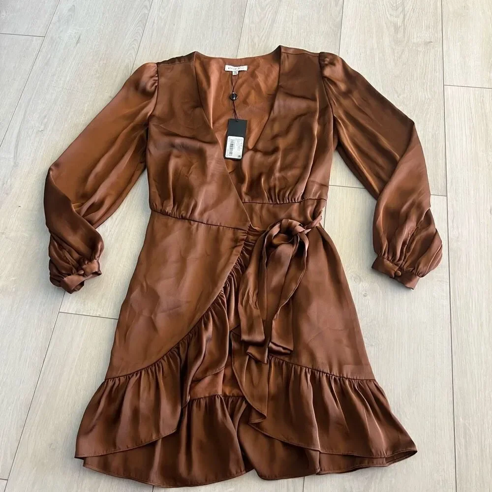 Gianni Bini, Women's Olivia Long Sleeve Ruffle Dress, Clay Brown, XS]